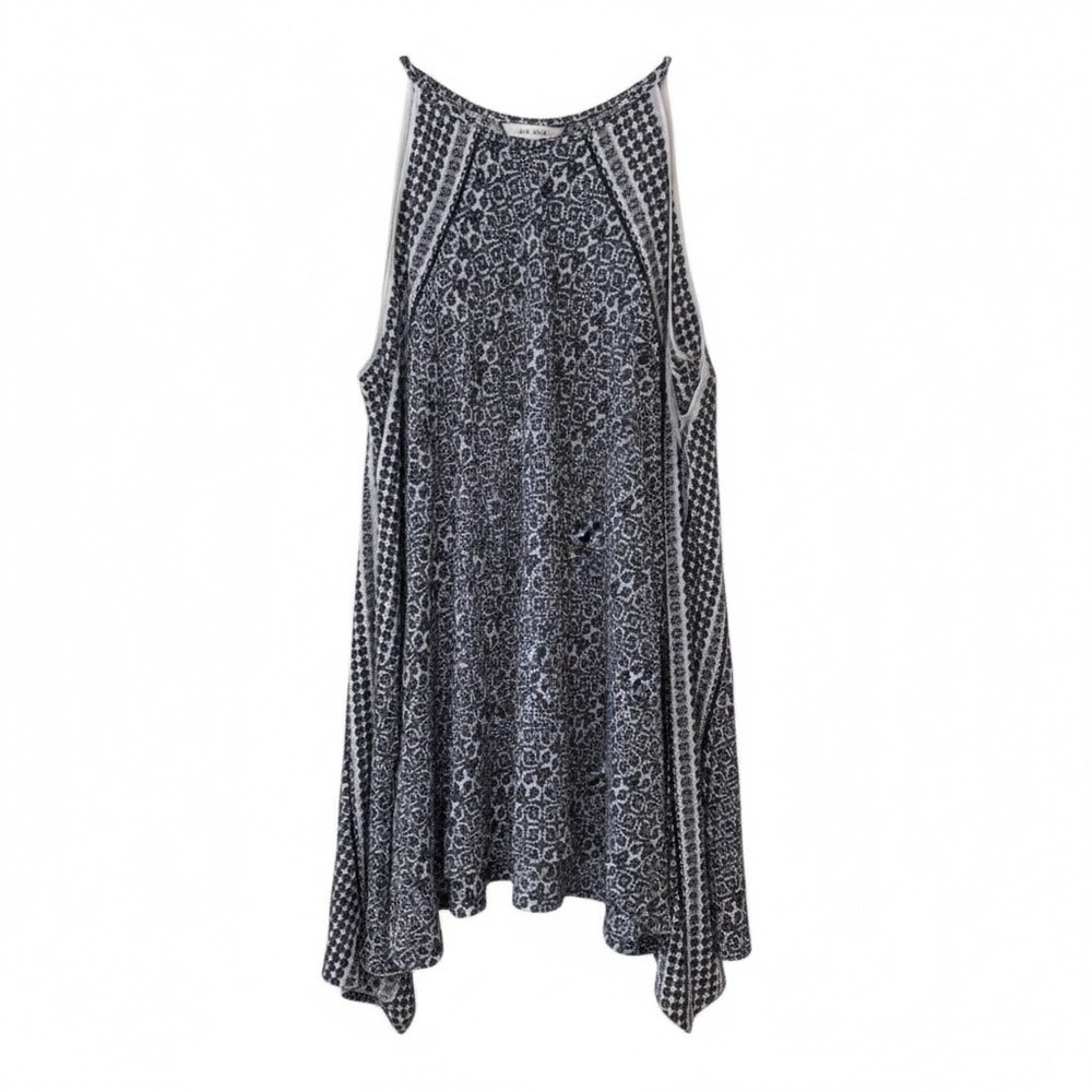 Max Studio NWT black/white floral tunic top, small